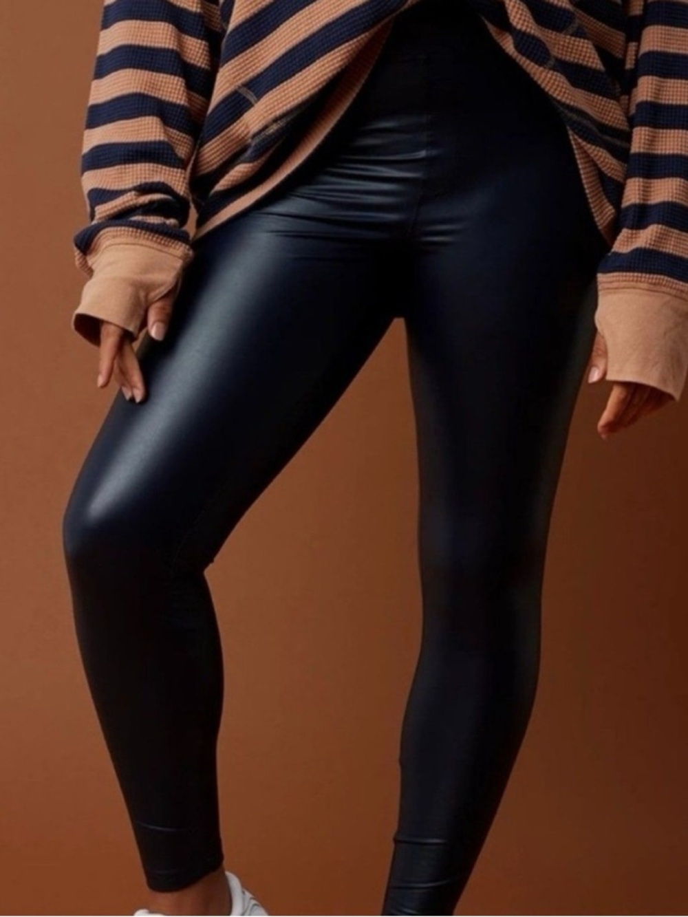 Offline aerie High-Rise Faux Leather Leggings - blue